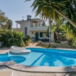 Una villa con piscina ad uso privato in affitto per lunghi periodi di vacanza